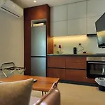 Rizes Suites Skg